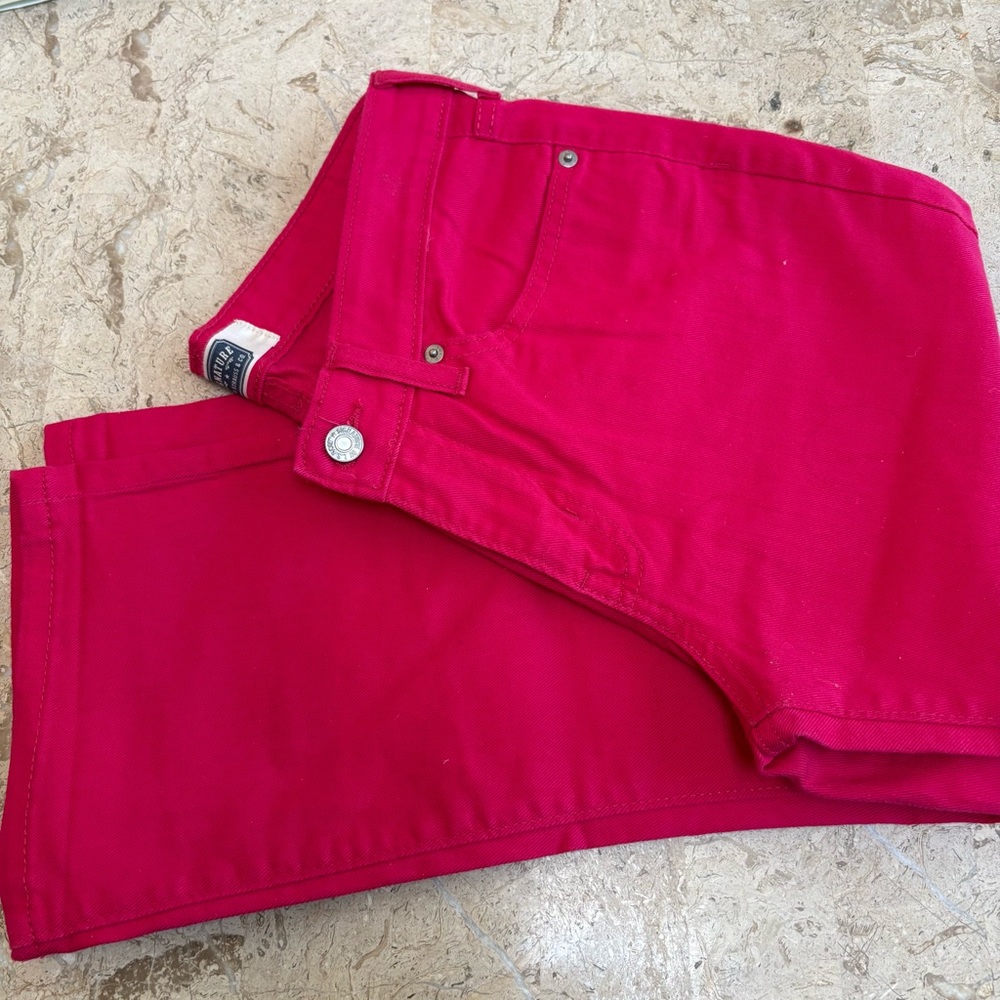 Signature Levi Strauss &Co Misses Size 10 Capri Jeans Raspberry 98%Cotton